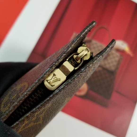 LOUIS VUITTON Pouchette Classic Monogram print GM - Picture 12 of 16